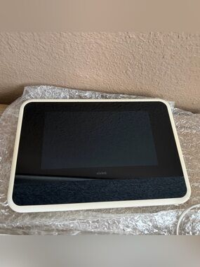Vivint White Smart Home Touchscreen Panel with Black Display